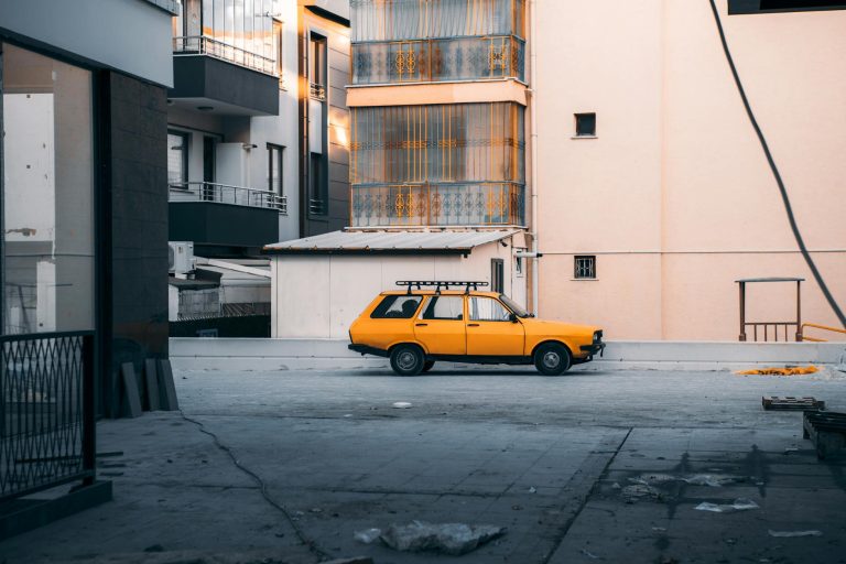 Uzak Şehir drama