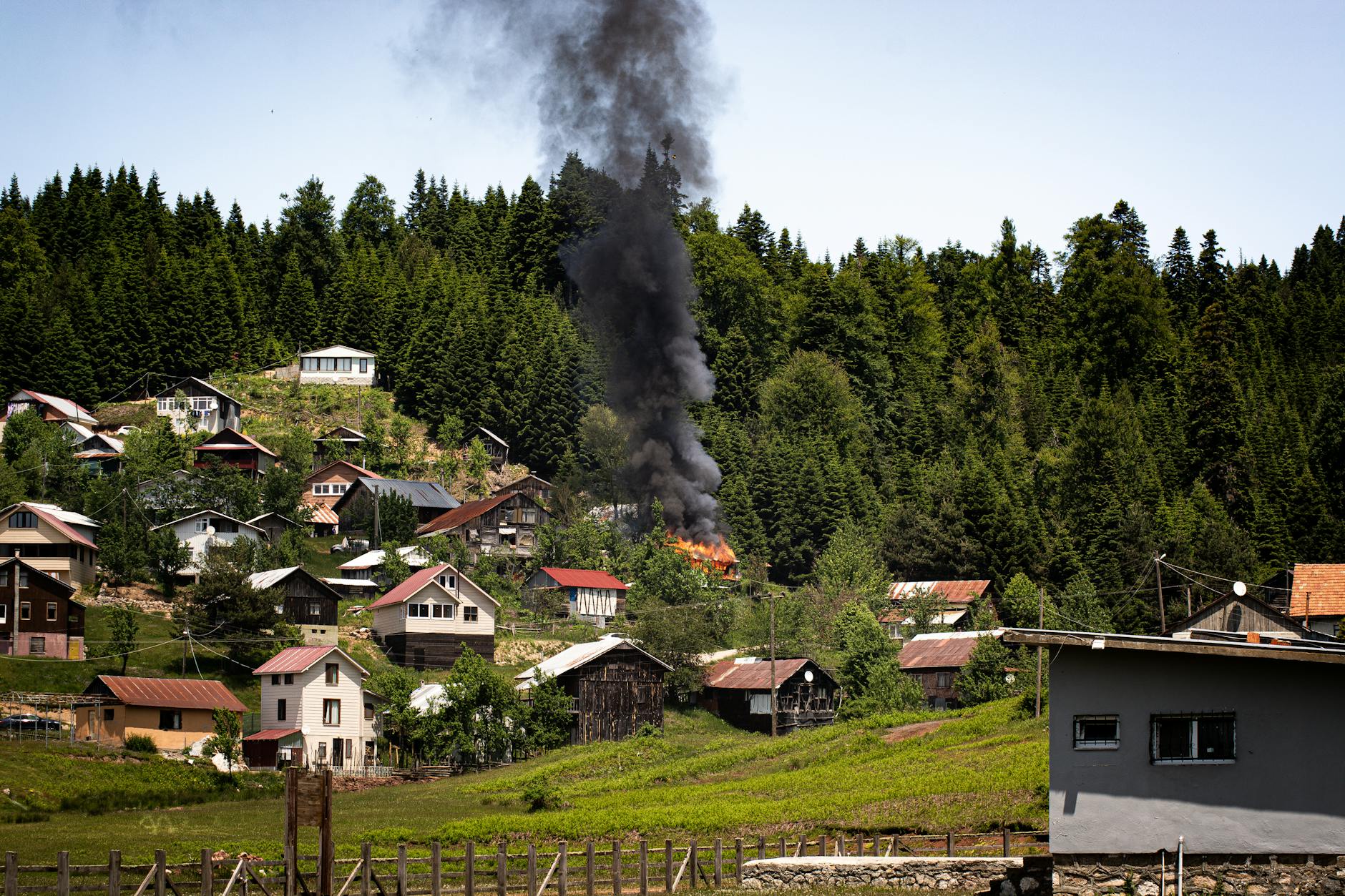 Kenan Doğulu house fire