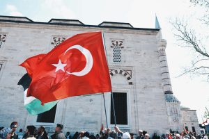 Eurovision’a İsrail Boykotu Çağrısı Dünyayı Salladı: Björk ve Massive Attack Destek Verdi!