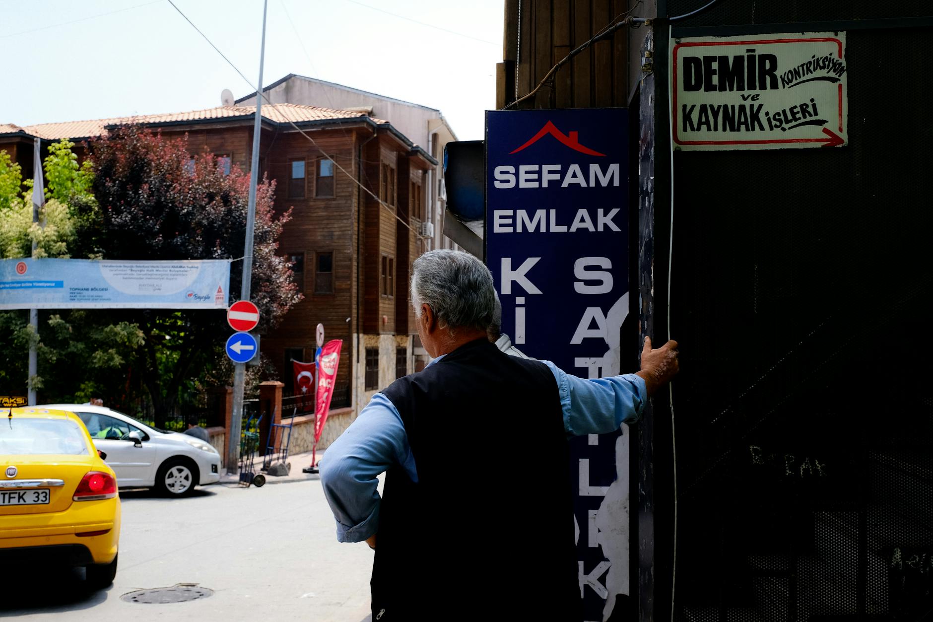 Mert Ramazan Demir Delikanli