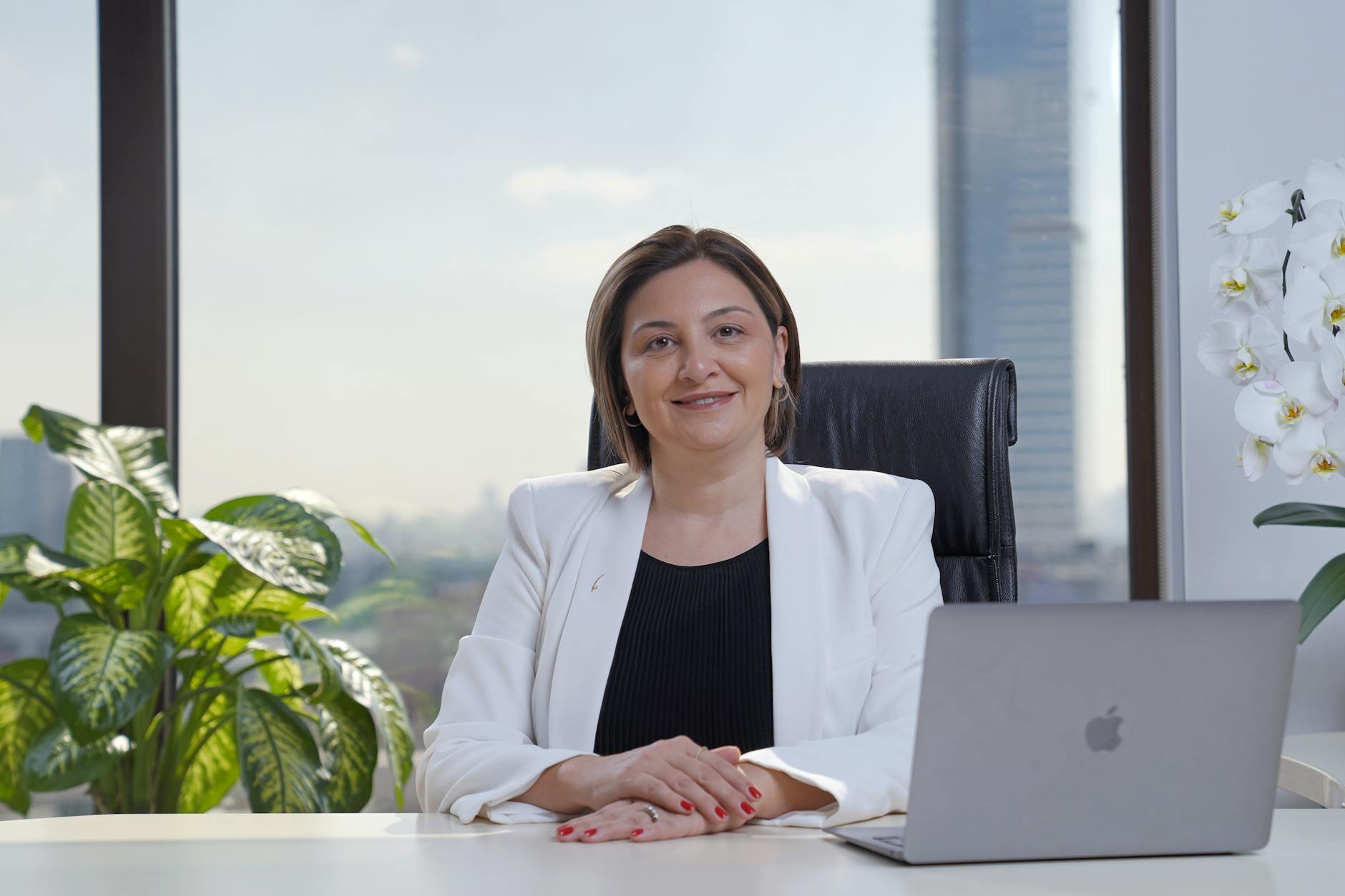 Ayşe Kulin Tuba Ünsal
