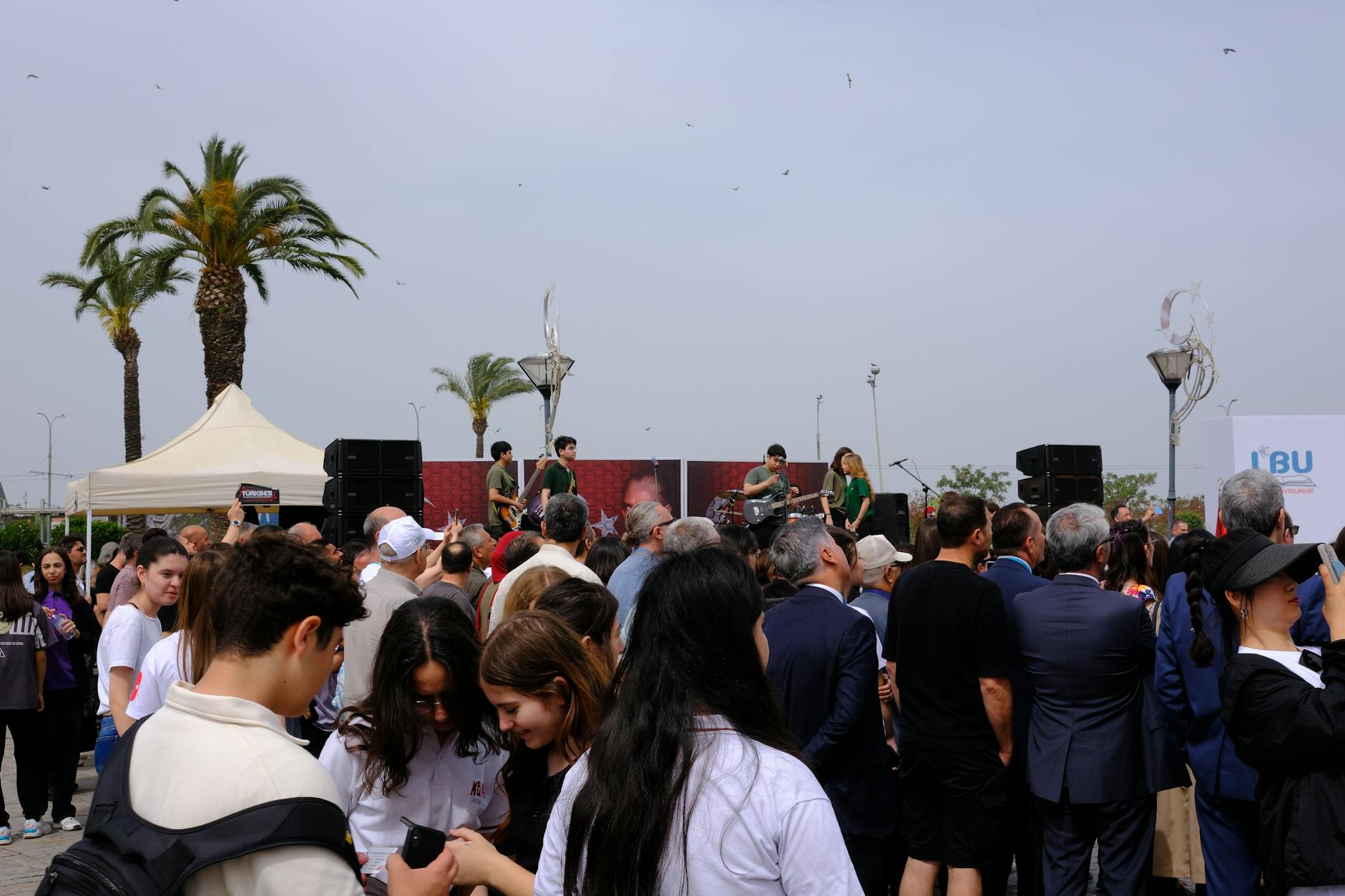 O Ses Türkiye stage performance