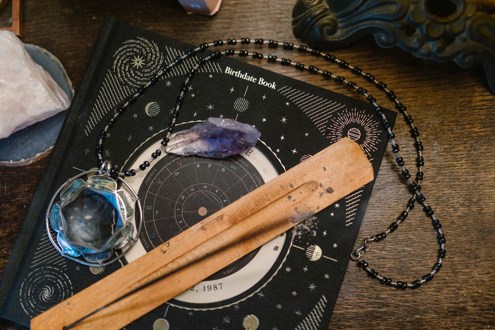 astrolog oner doşer reading horoscope