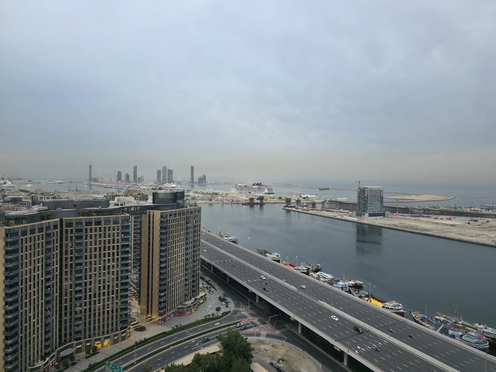 Engin Altan Düzyatan Dubai