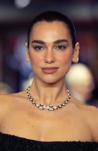 dua lipa kimdir