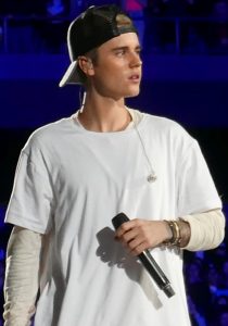 justin bieber kimdir