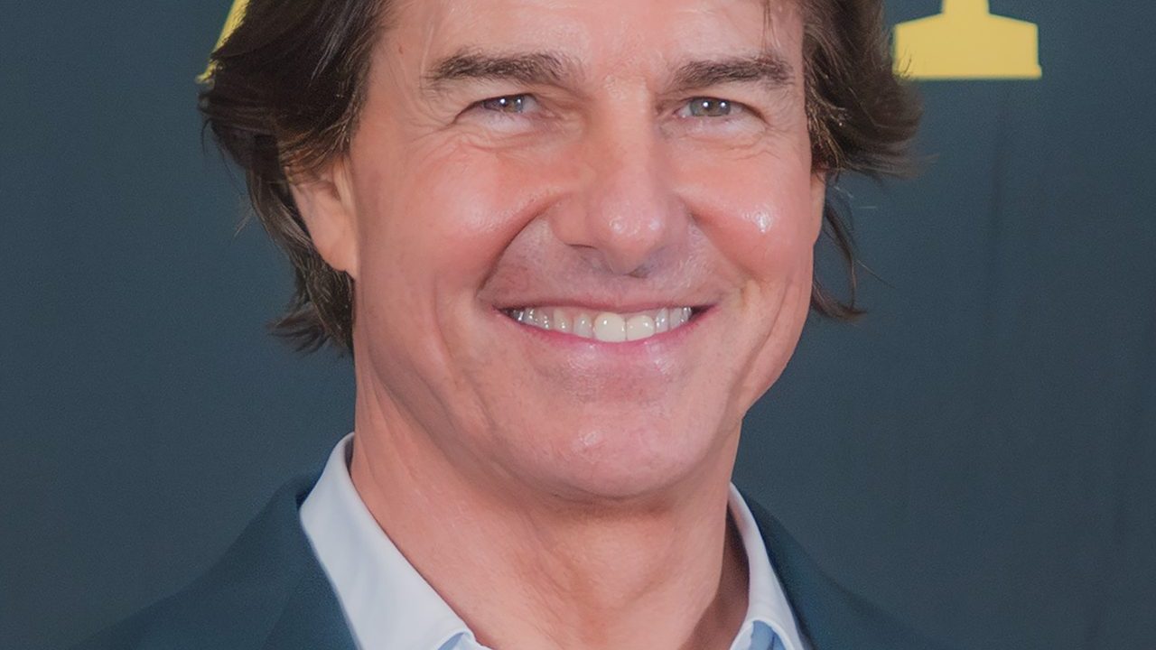 Tom Cruise Digger