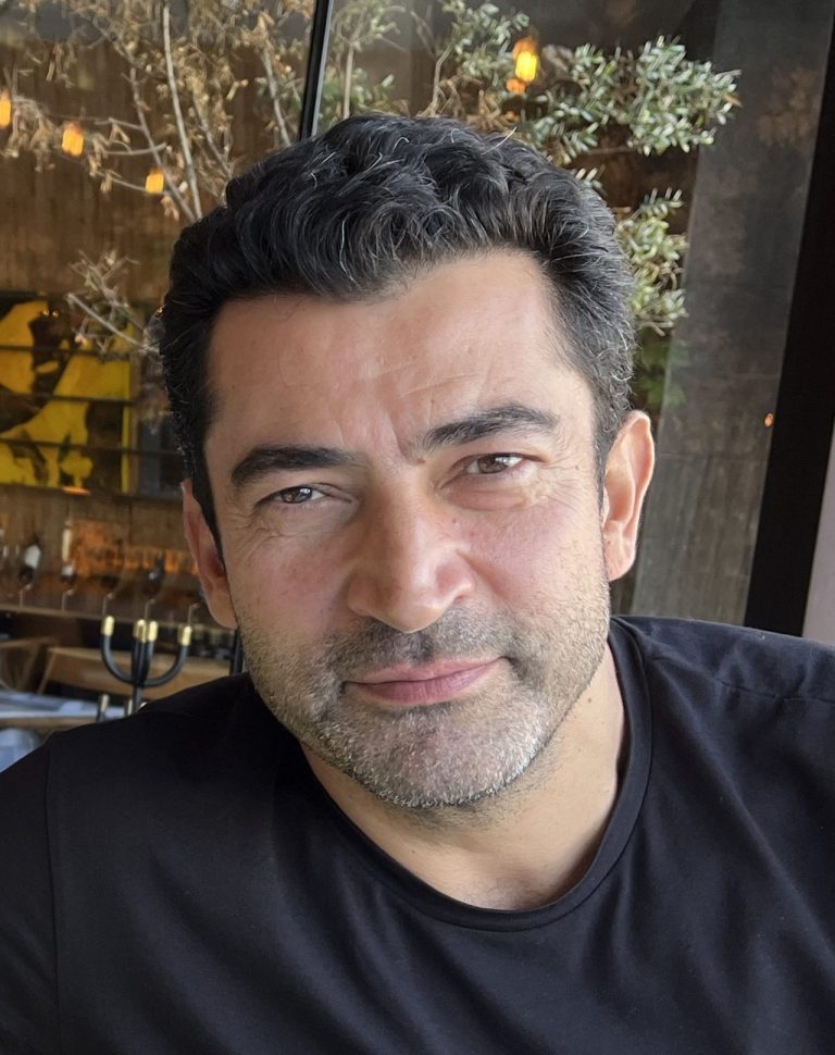 Kenan İmirzalıoğlu Bergüzar Korel