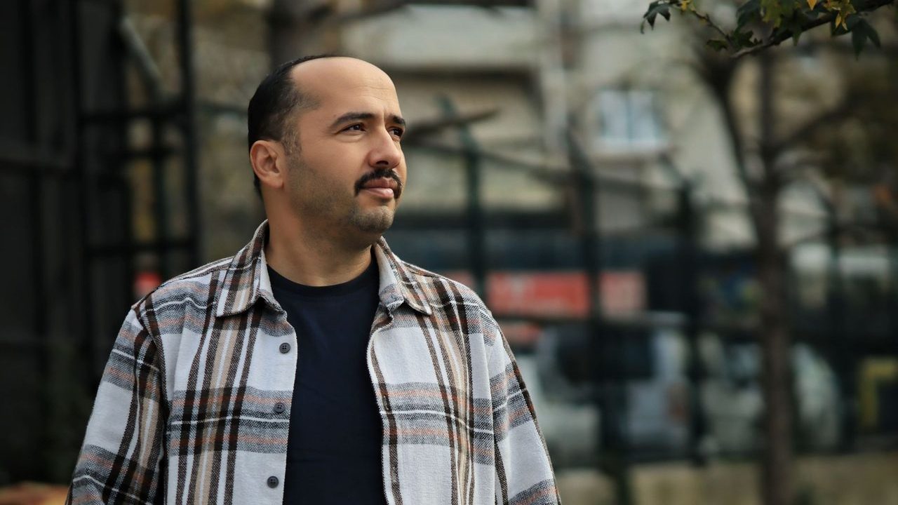 Mustafa Avkıran Uzak Şehir