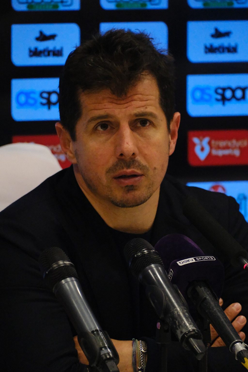 emre belözoğlu kimdir