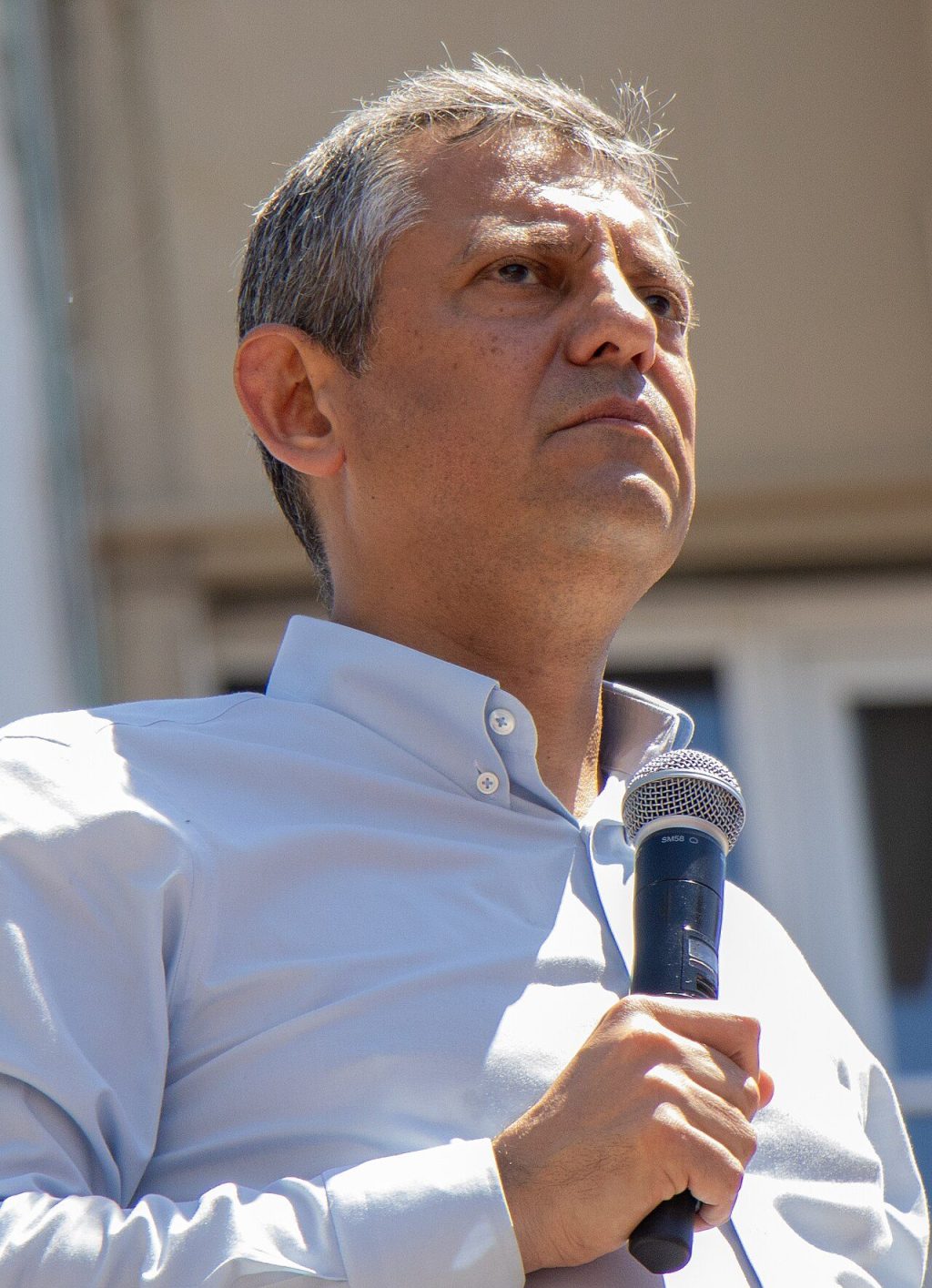özgür özel kimdir